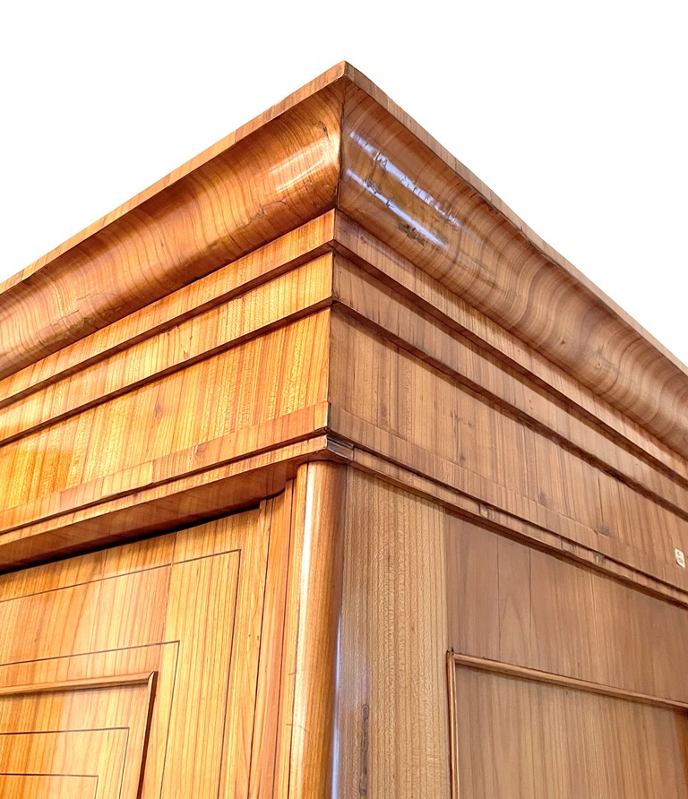 Biedermeier Kirschbaumschrank