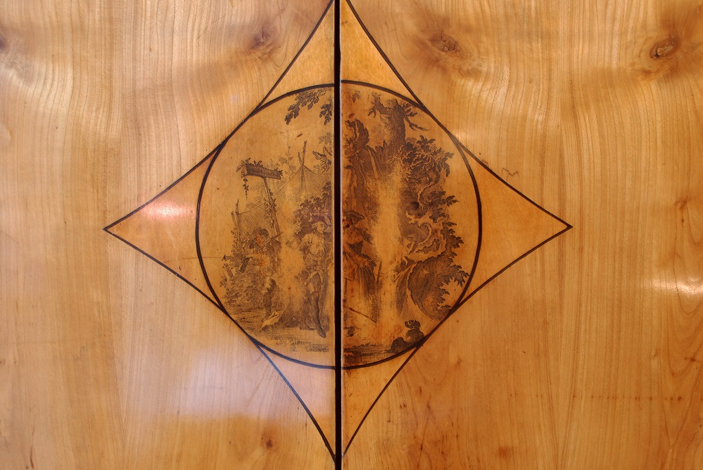 Kirschbaumschrank von Hiltl Detail