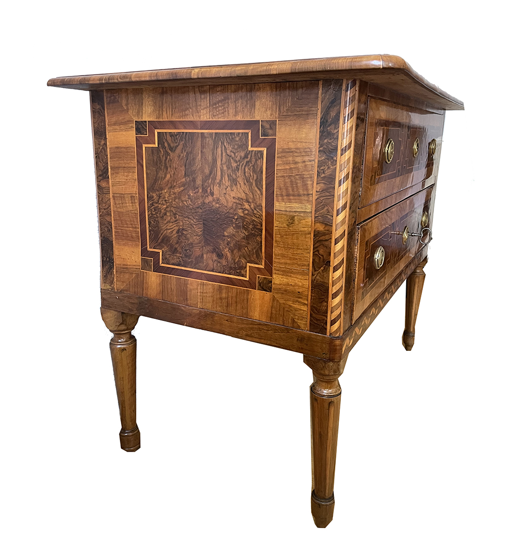 chest of drawers side 2