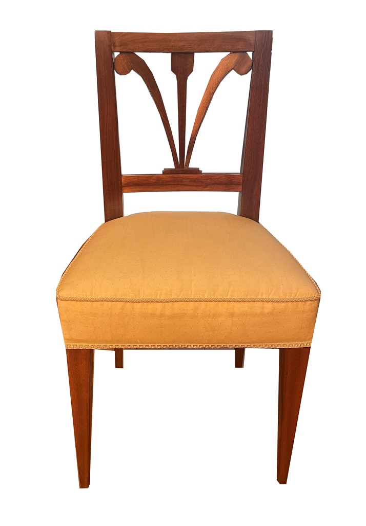 Biedermeier chair in walnut