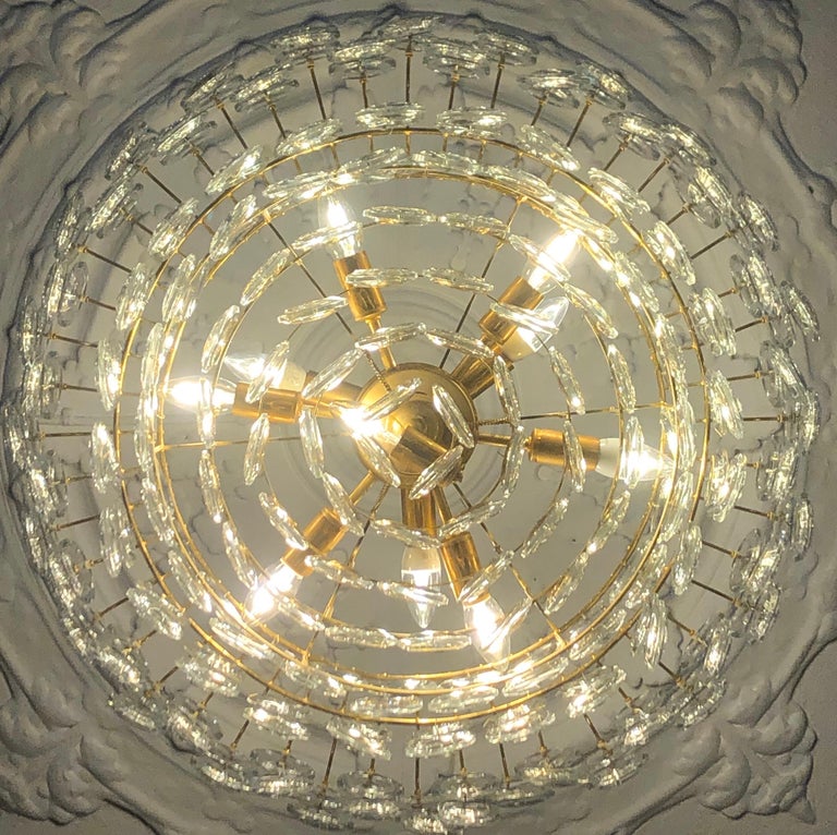 Paar Deckenlampen an